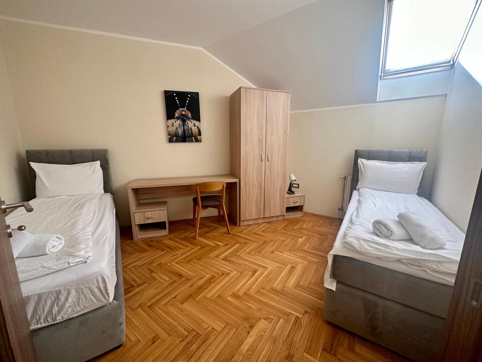 Agape Villa Apartments Нови Сад Екстериор снимка
