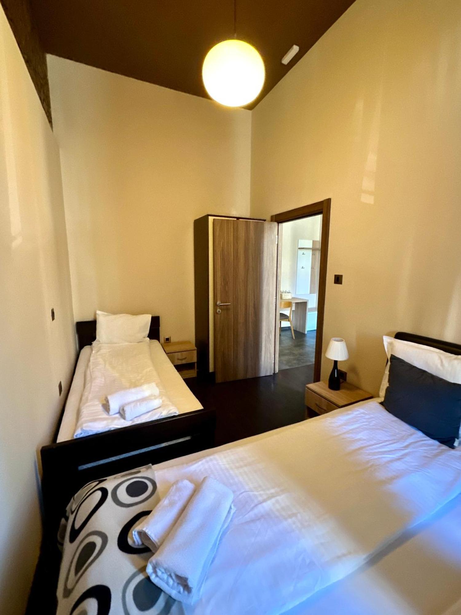Agape Villa Apartments Нови Сад Екстериор снимка