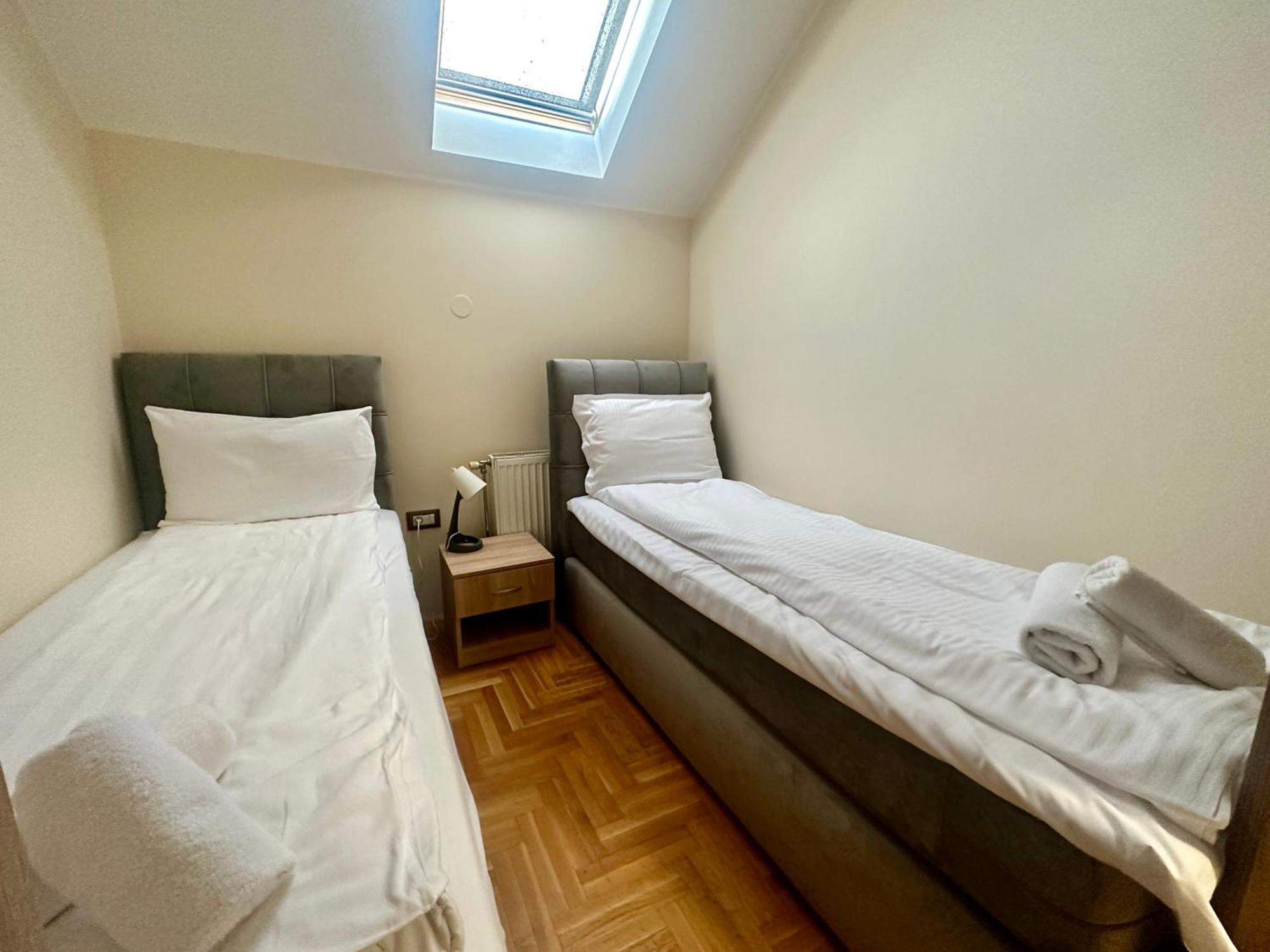Agape Villa Apartments Нови Сад Екстериор снимка
