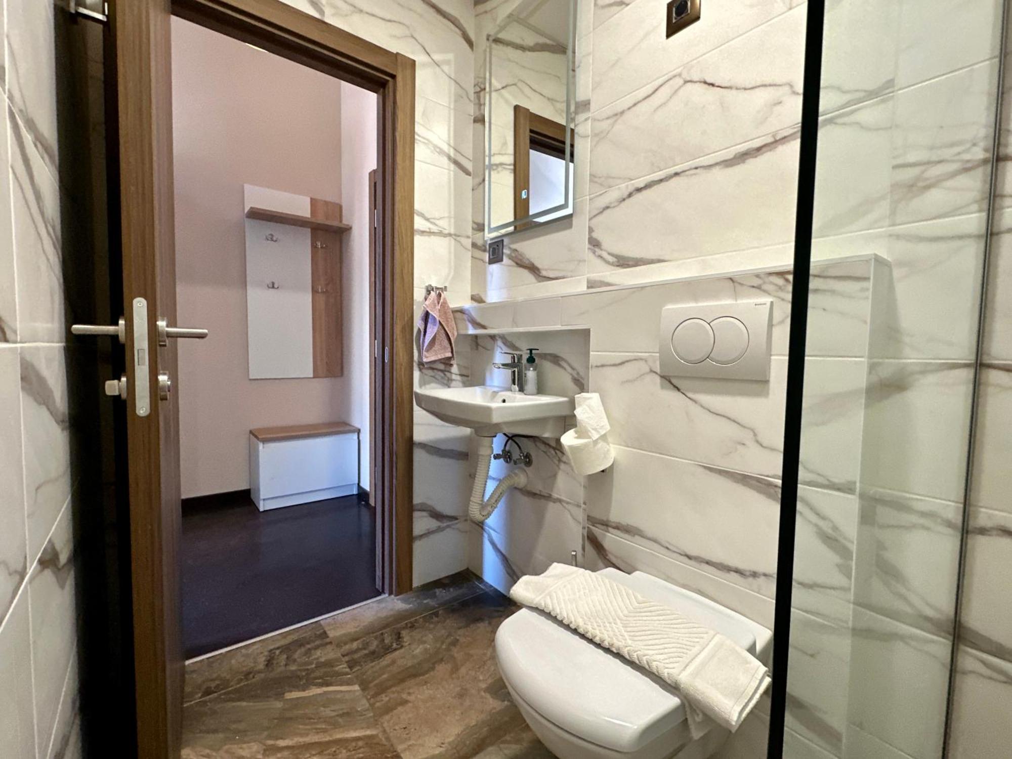 Agape Villa Apartments Нови Сад Екстериор снимка